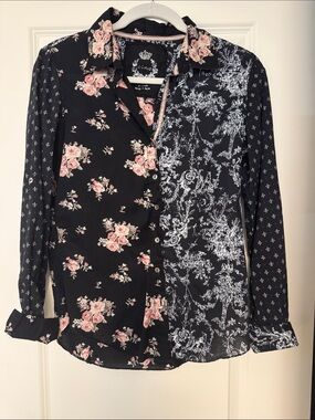 Women’s Cino Black Floral Mixed-Print Button-Down Shirt with Pink Accents